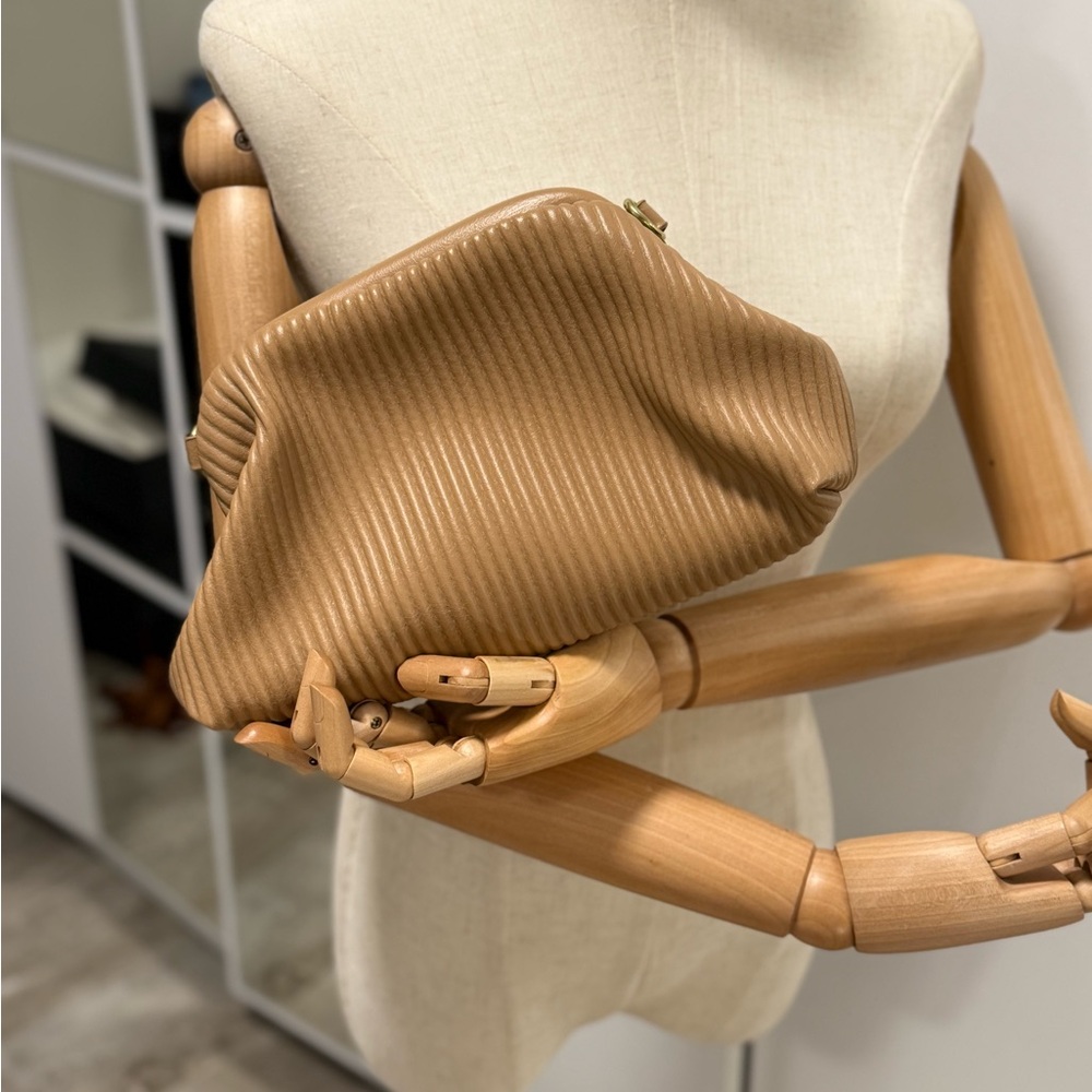 Anthropologie clutch purse Nwot